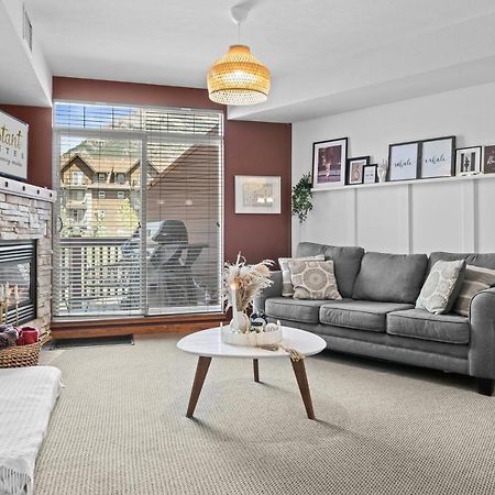 ⭐️ Luxury Mountain View Studio In Canmore ⭐️ Bagian luar foto