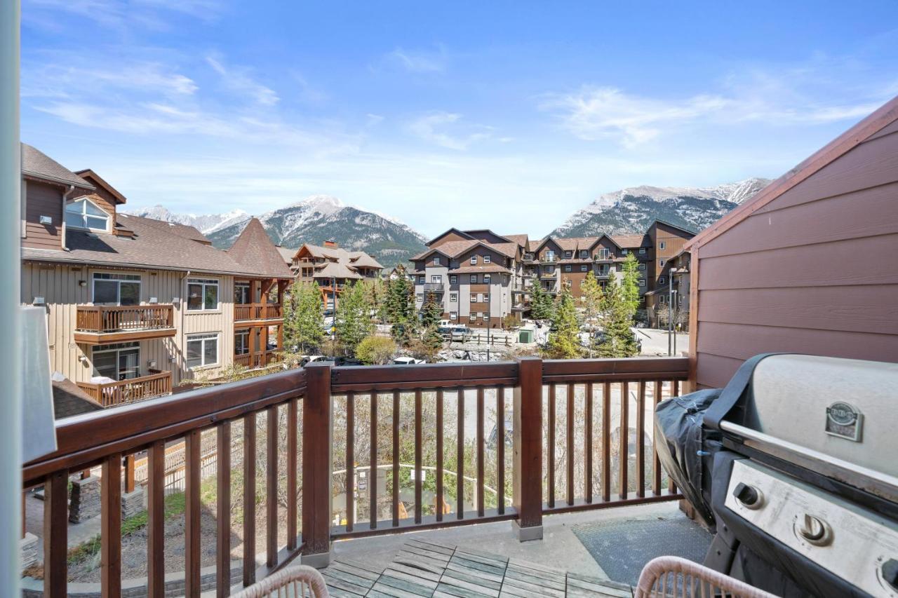 ⭐️ Luxury Mountain View Studio In Canmore ⭐️ Bagian luar foto